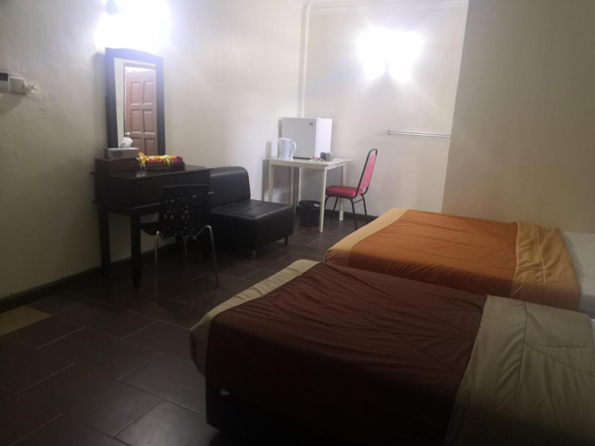 Oyo 90473 Opah Inn Hotel Kampong Ayer Terjun Eksteriør billede