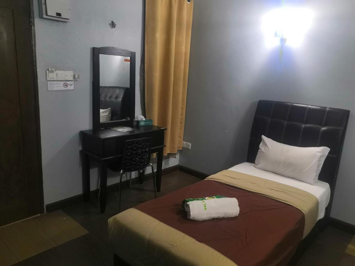 Oyo 90473 Opah Inn Hotel Kampong Ayer Terjun Eksteriør billede